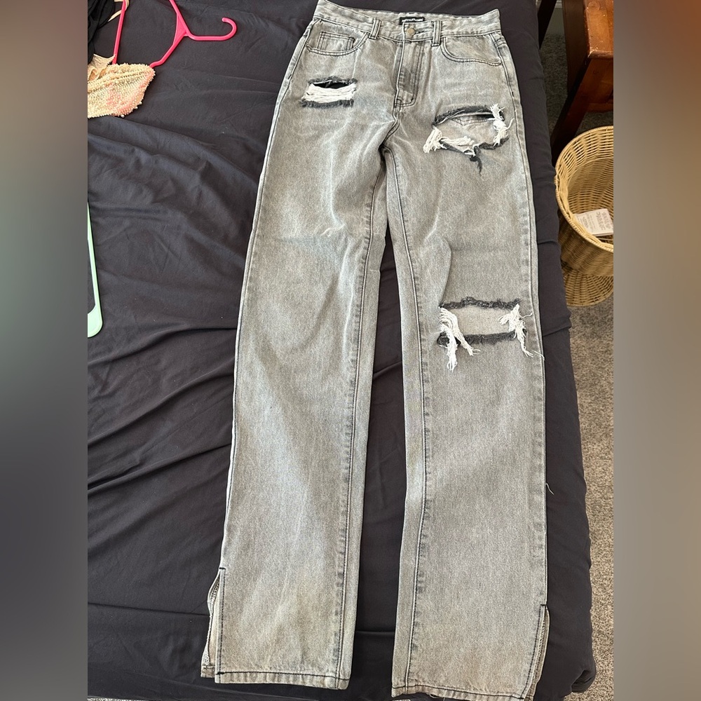 PrettyLittleThing Tall Gray Distressed Jeans